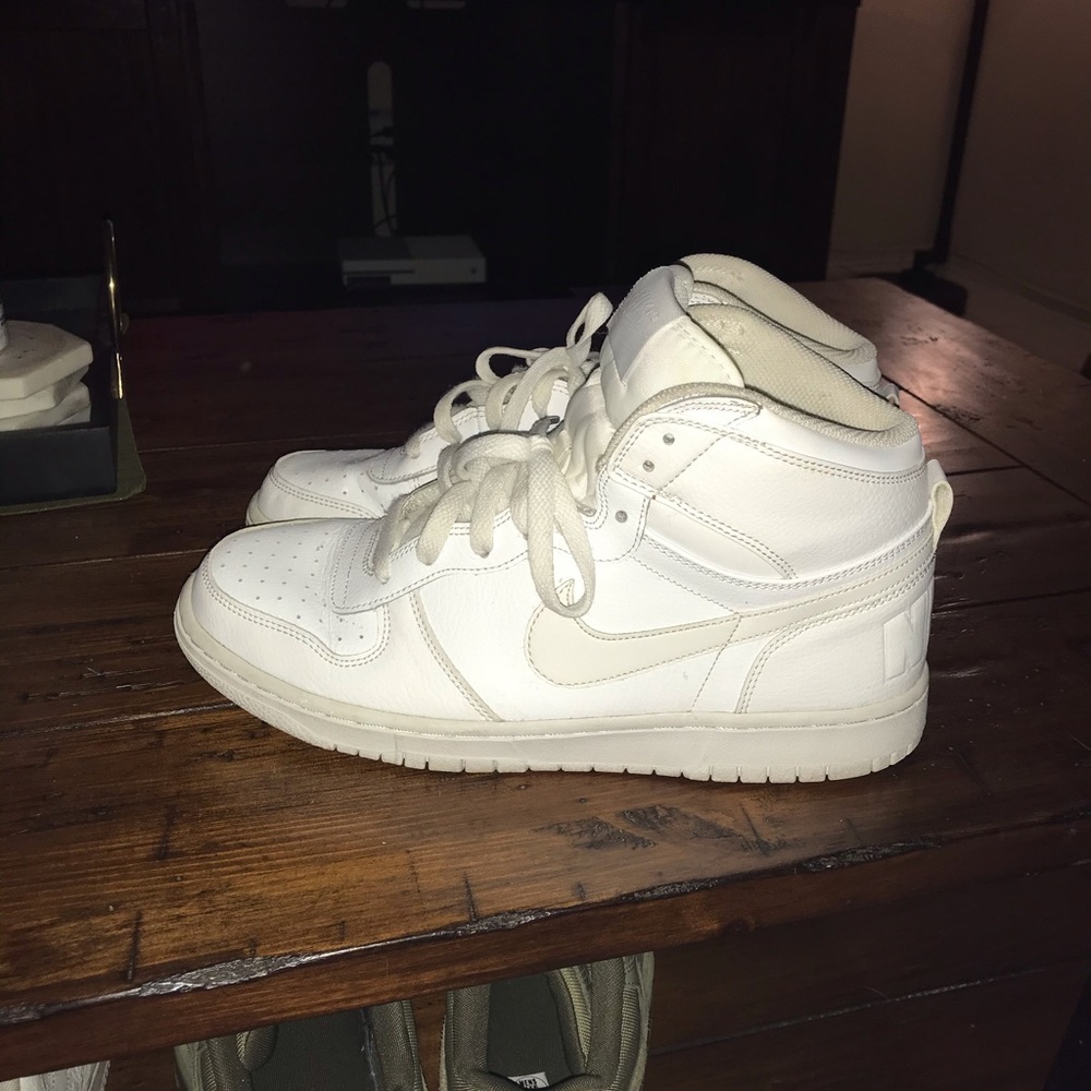 Nike Big Nike High White